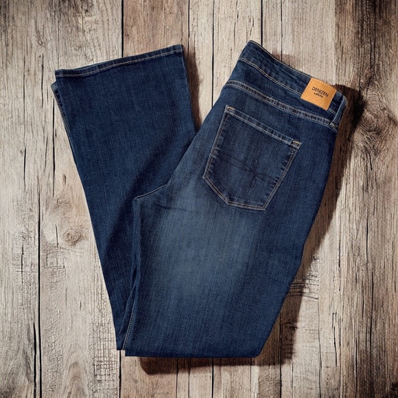 WOMEN'S DENIZEN BY LEVI MIDRISE BOOTCUT JEANS SIZE 16 - Picture 2 of 4